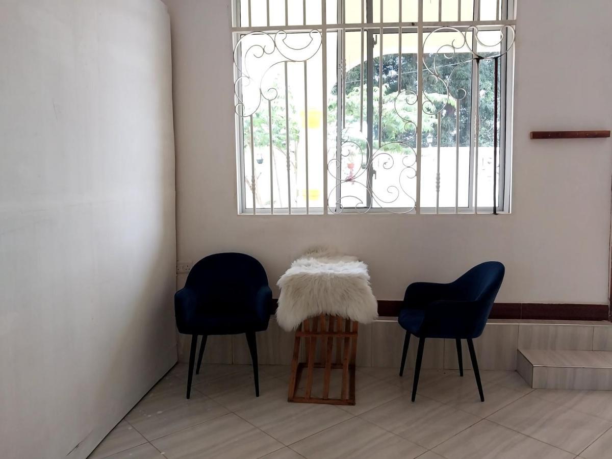 L&J Modern Backpackers Kigamboni Beach House Bed & Breakfast Dar es Salaam Exterior photo